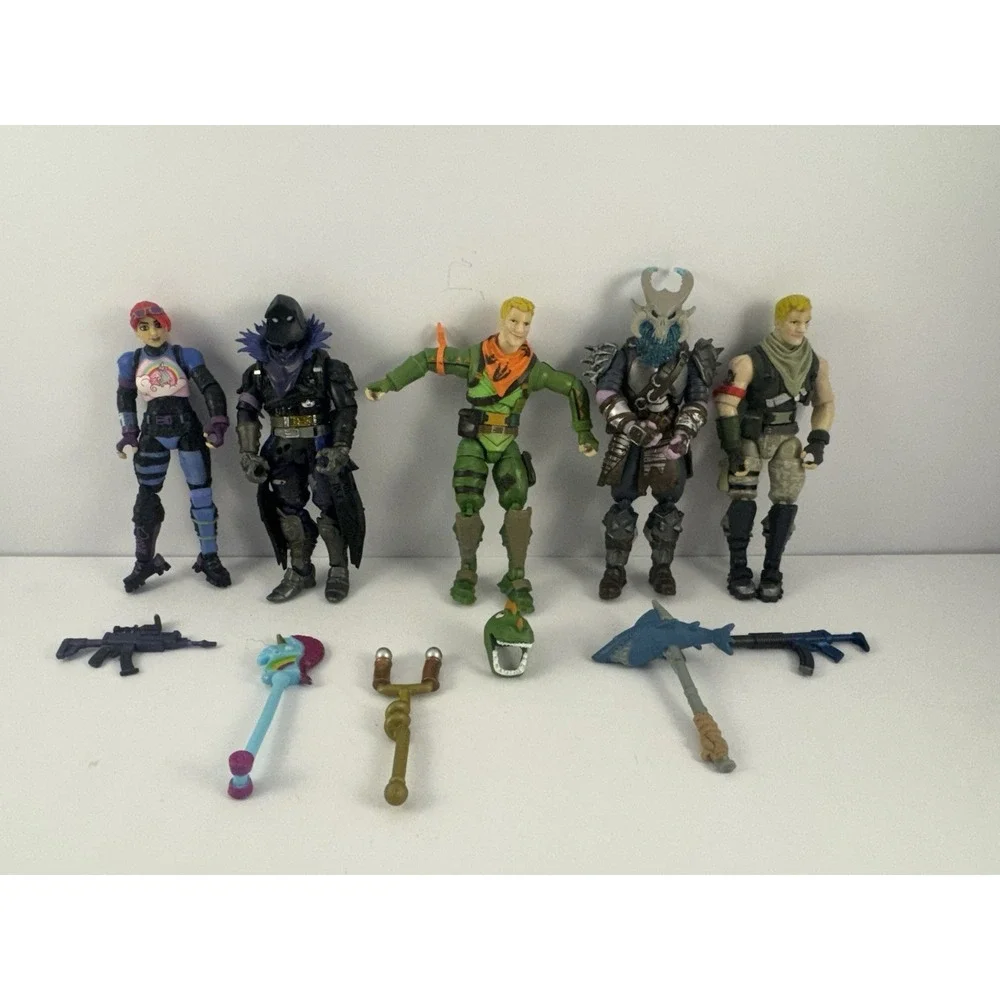Fortnite Action Figure Lot of 4 +‎ Accessories